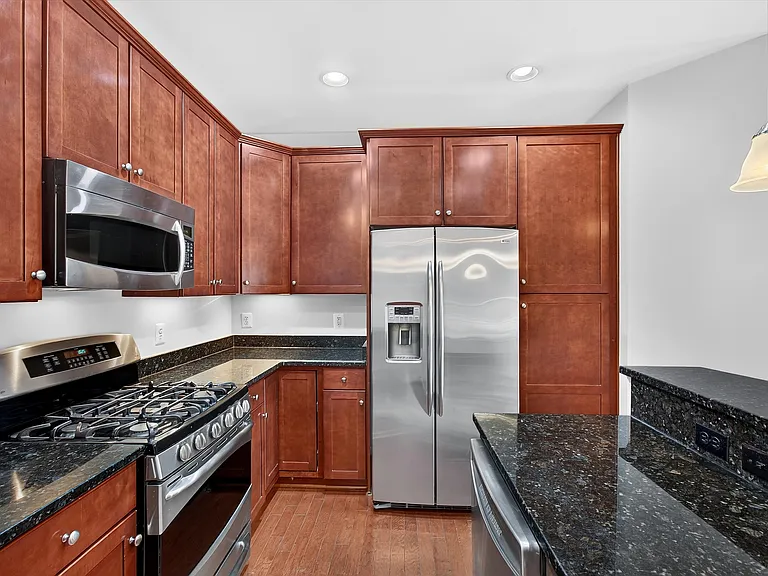 43845 Centergate Dr — Photo 13