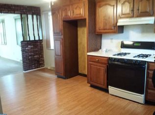 929 Alcyon Dr, Bellmawr, NJ 08031