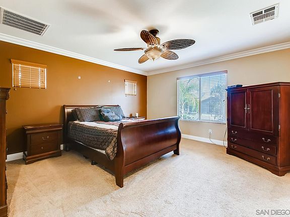 5th image of 33742 Sundrop Ave