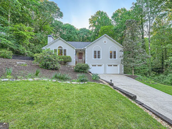507 Falls Way, Woodstock, GA 30188