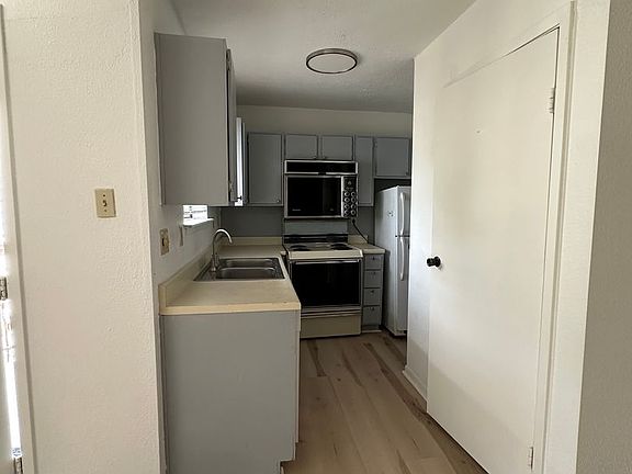 5th image of 7901 Cambridge St APT 54