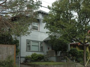 8021 SE Taylor St, Portland, OR 97215