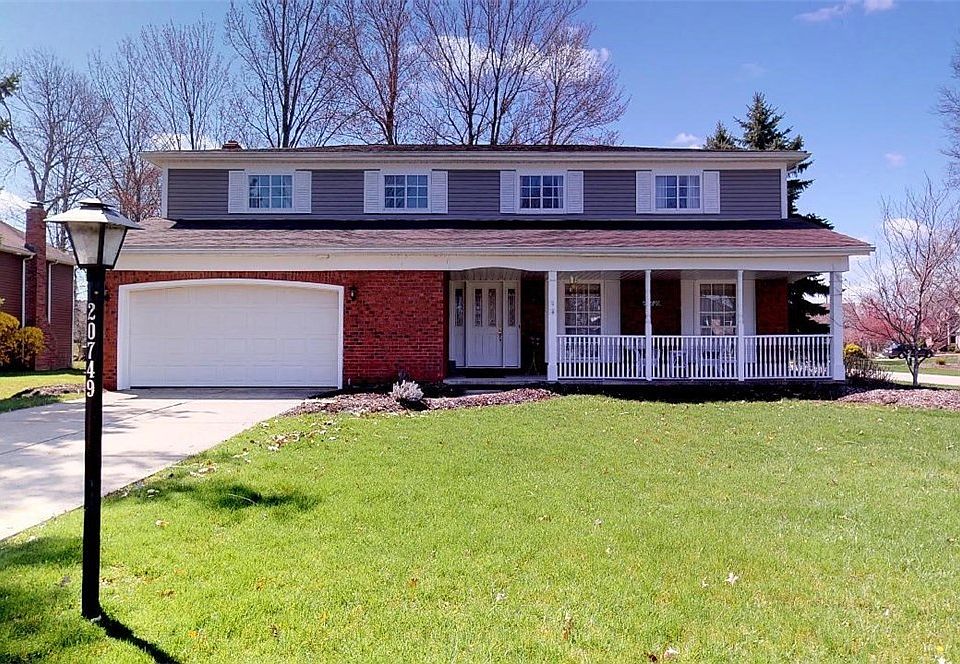 1st image of 20749 Parkwood Ln