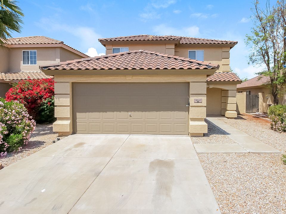 1st image of 1042 E Desert Holly Dr