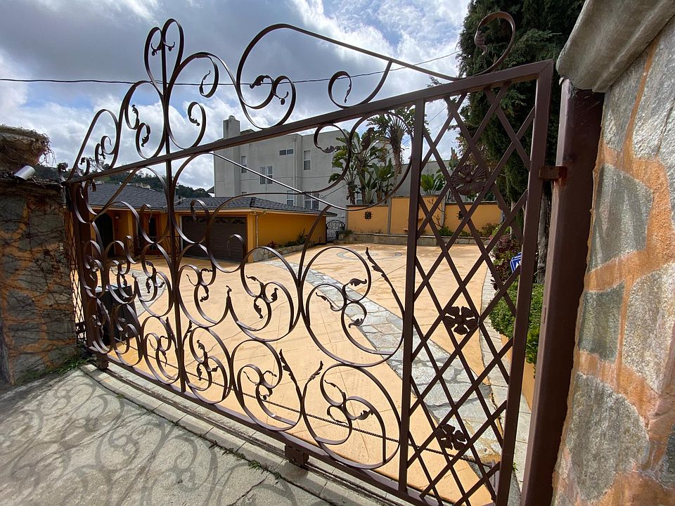 Gated Entrence