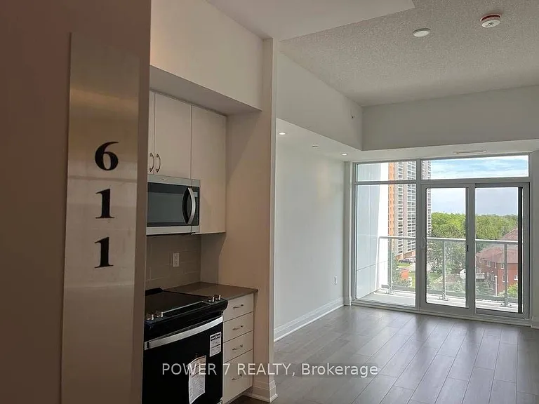 3220 Sheppard Ave N #611 — Photo 1