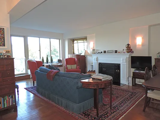 Rented by essential NEW YORK Real Estate | media 11