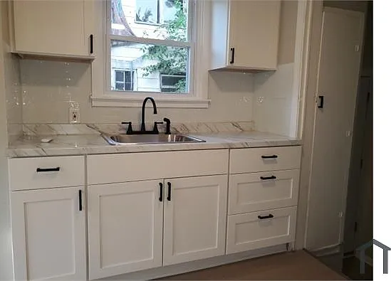 3 bed, $1,450 — Photo 4