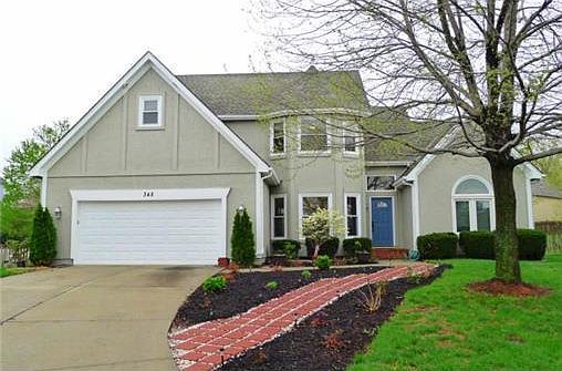 1st image of 348 SE Williamsburg Ct