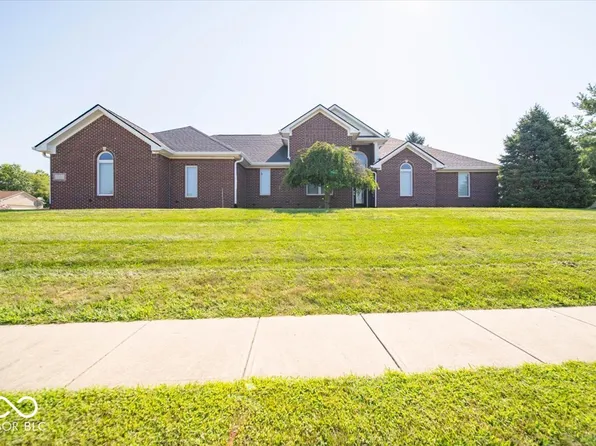 843 N Shore Blvd, Franklin, IN 46131