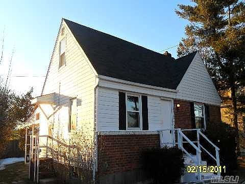 1st image of 552 Clark Pl