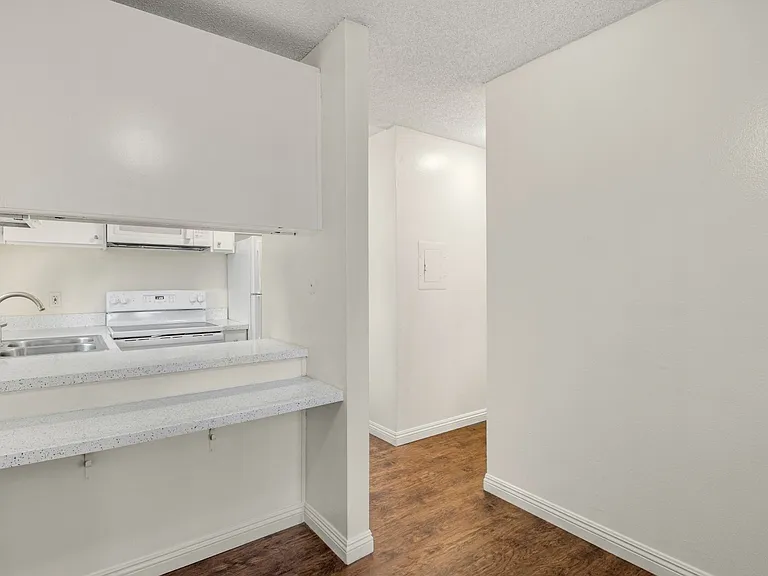 Park Place Apartments — Photo 61