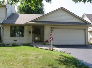 7 Gatewood Dr, Waterville, OH 43566