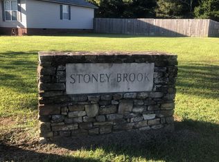 15 Stoney Brook Dr, Union Grove, AL 35175