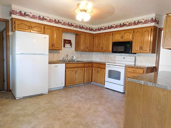 2nd image of 1704 Ingalls St