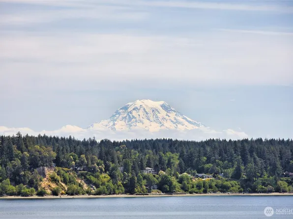 211 E Vineyard Crest Road, Grapeview, WA 98546
