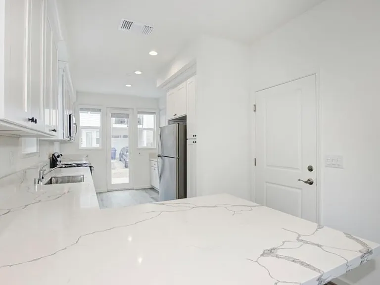 5512 Brinef Dr — Photo 8