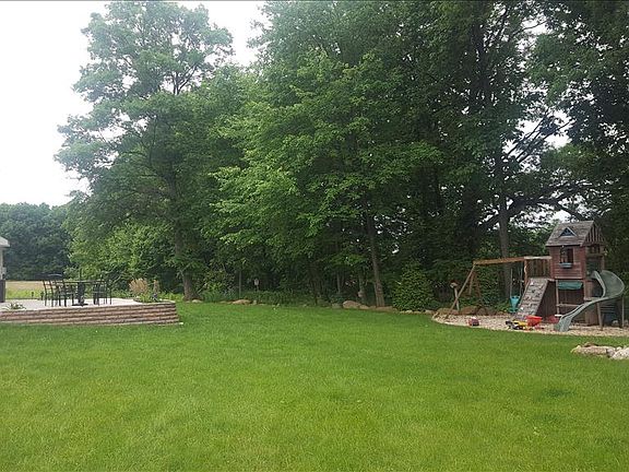 3rd image of 1052 Del Dr