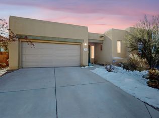 86 Via Orilla Dorado, Santa Fe, NM 87508