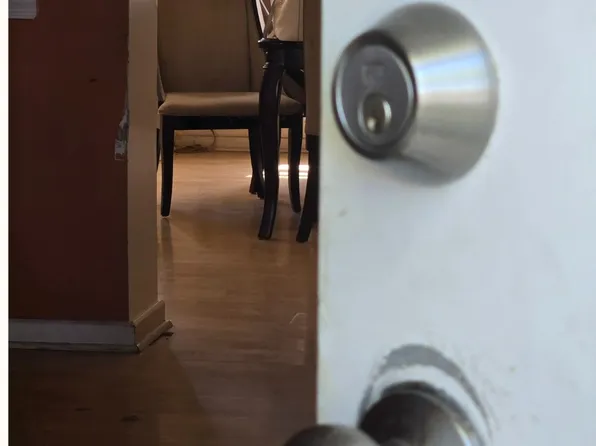 6347 Jackson St, Philadelphia, PA 19135