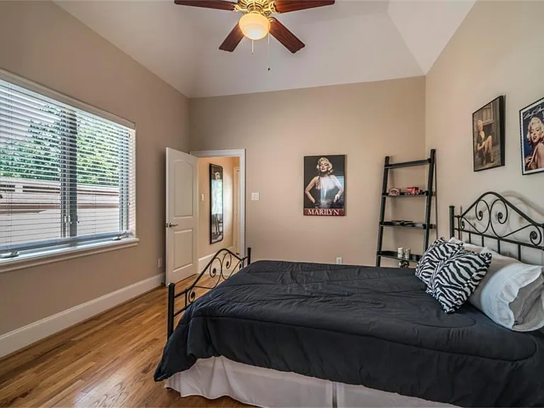 15306 Coastal Oak Ct — Photo 17