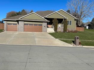 2702 Parkhill Dr, Norfolk, NE 68701