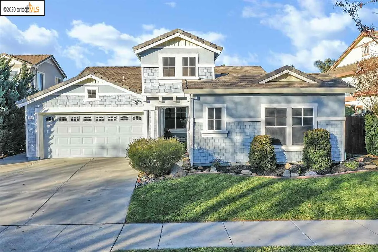143 Continente Ave photo 1