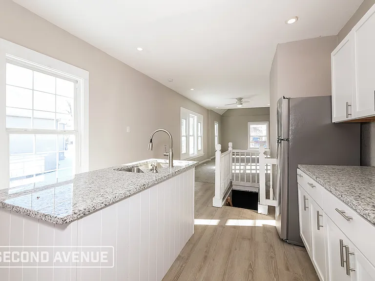 3525 Wayne Ave — Photo 10