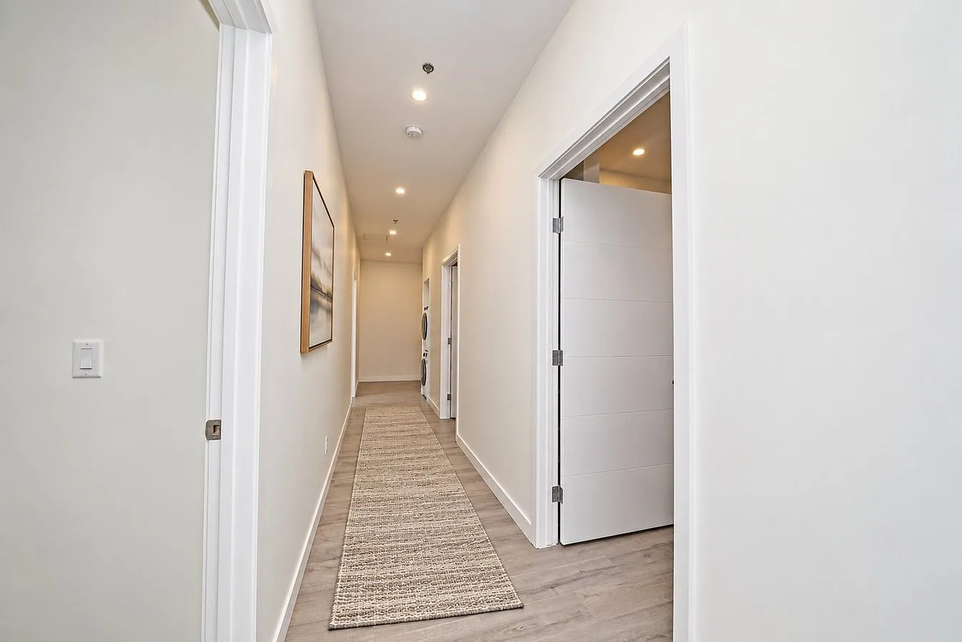 433 Main St - 2Bed 2Bath — Photo 3