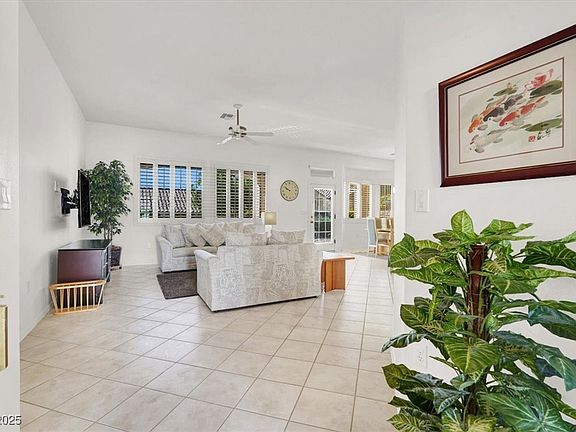 5th image of 10713 Brinkwood Ave