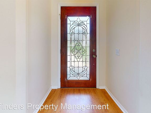 5th image of 2083 Forest Gate Dr E