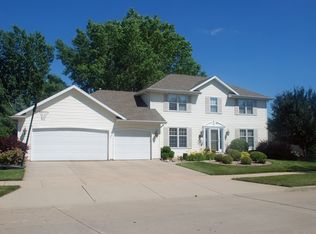 3700 S Kernan Ave, Appleton, WI 54915