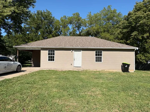 935 N Missouri Ave, Springfield, MO 65802