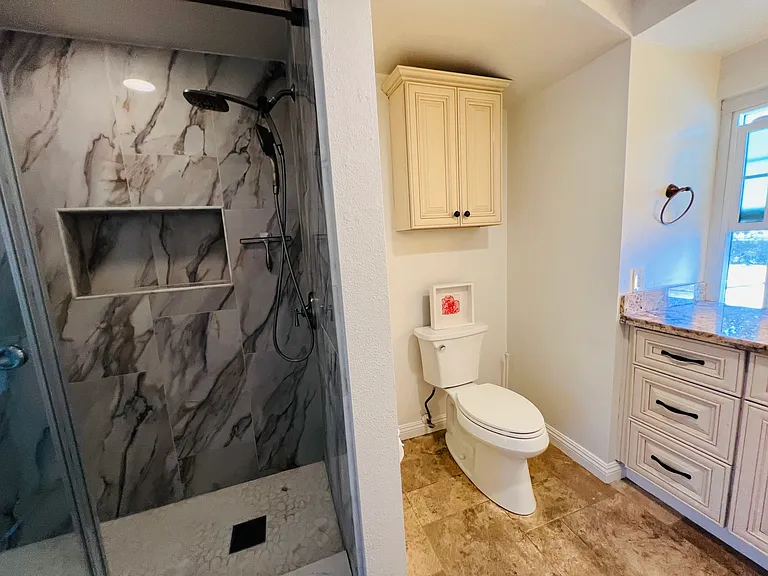 17215 Grayland Ave — Photo 28