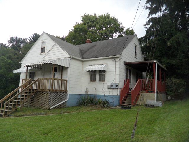1st image of 2282 Robert C Byrd Dr