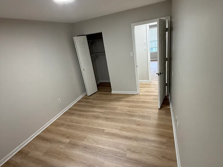 125 Earl Ave #C — Photo 14
