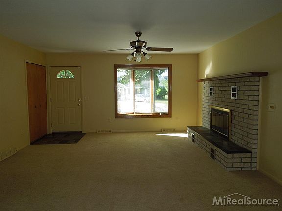 2nd image of 1145 Leinbach Ave