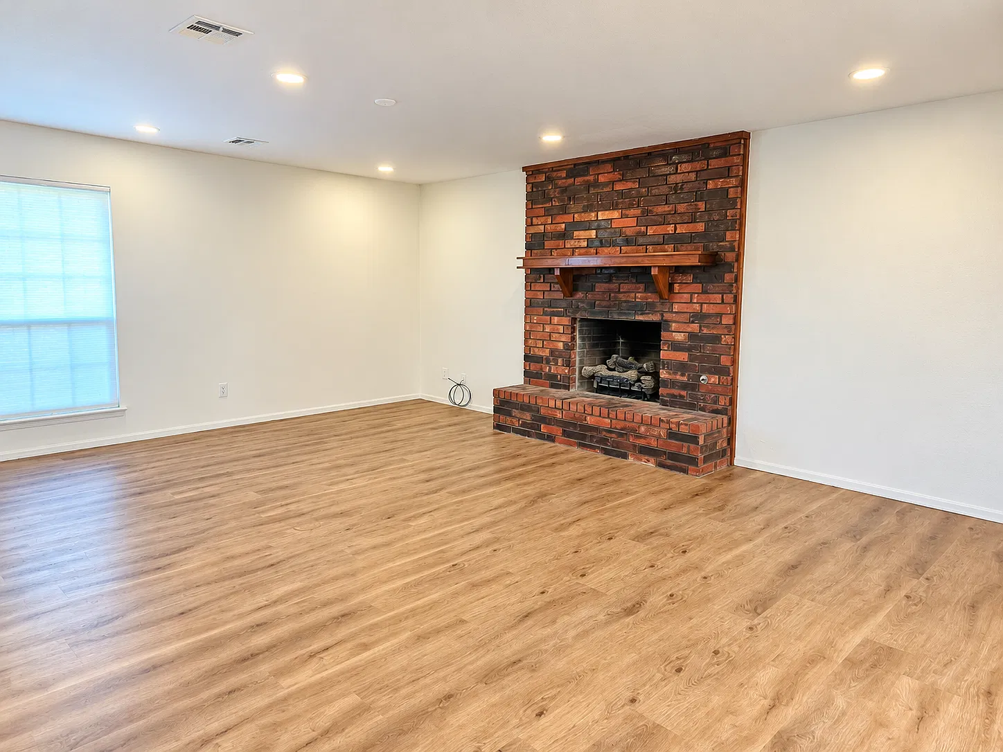 935 Rose Tree Lane - 1 — Photo 3