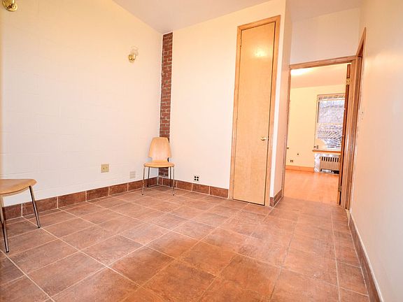 3rd image of 233 Boerum St APT 2L
