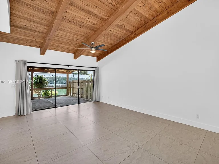2619 S Parkview Dr — Photo 35