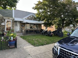 8374 Langdon St, Philadelphia, PA 19152