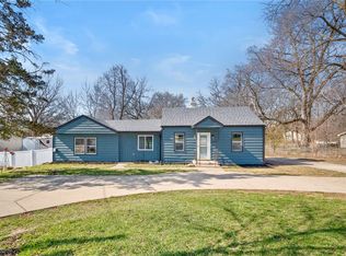 4110 Indianola Ave, Des Moines, IA 50320