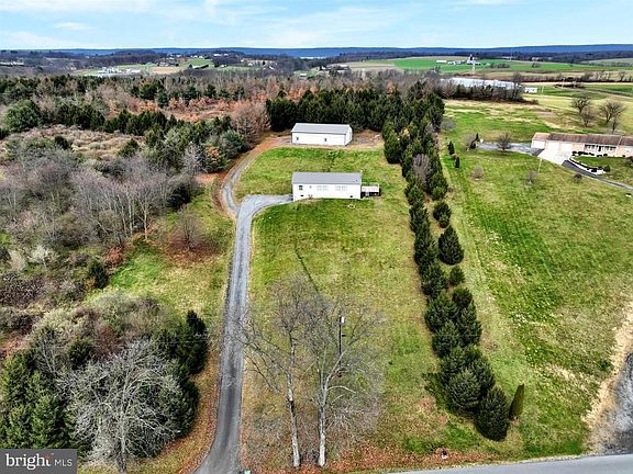 3rd image of 165 Wild Cherry Rd