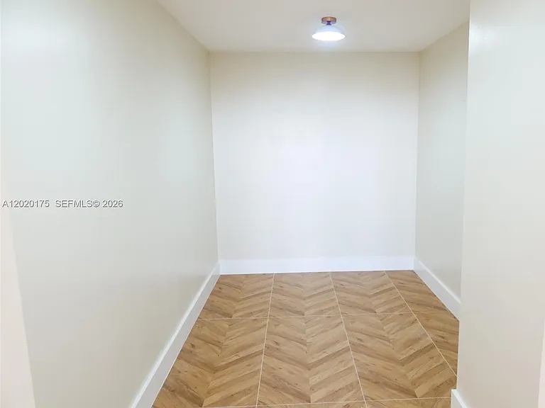 2500 Parkview Dr #1816 — Photo 6