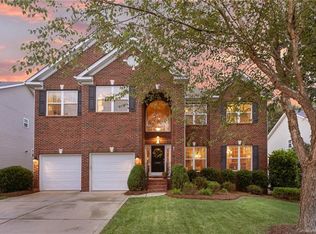 8020 Penman Springs Dr, Waxhaw, NC 28173