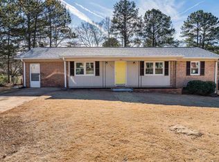 402 Granite Dr, Spartanburg, SC 29340