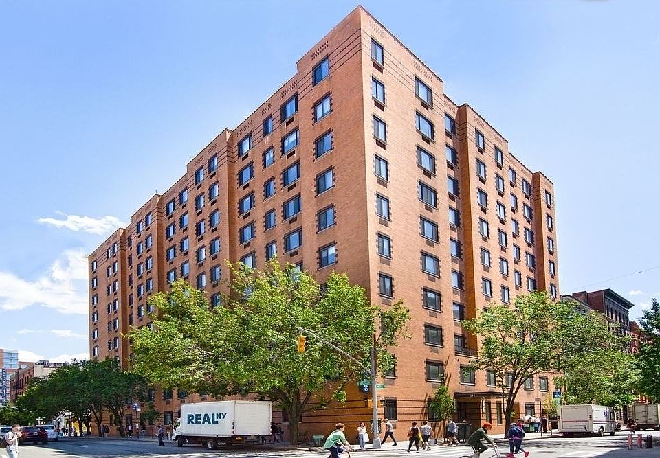 1st image of 284 Mott St APT 4N