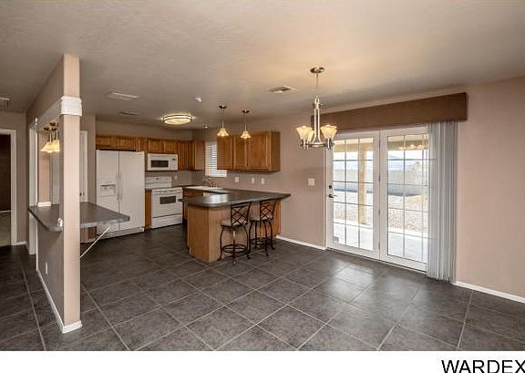 5th image of 541 Pueblo Dr