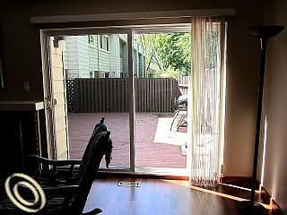 5th image of 1921 Wickham St #1