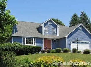 8432 Glen Eagle Dr, Manlius, NY 13104